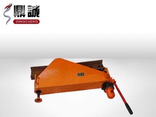點擊查看詳細信息<br>標題：垂直液壓彎軌機 閱讀次數(shù)：4584